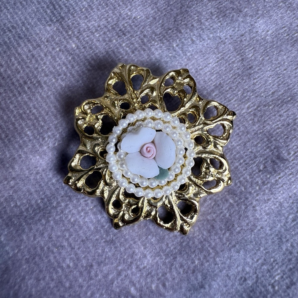 1928 Jewelry Company Rose Pin Brooch Gold Tone Faux Pearl